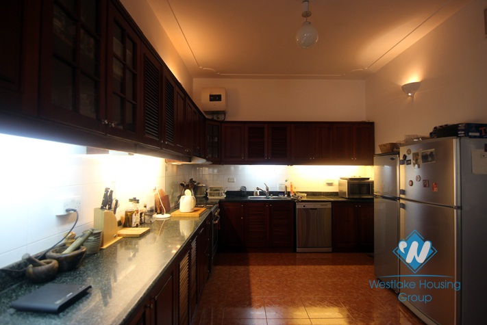 Swimming pool house with lots of space for rent in Tay Ho